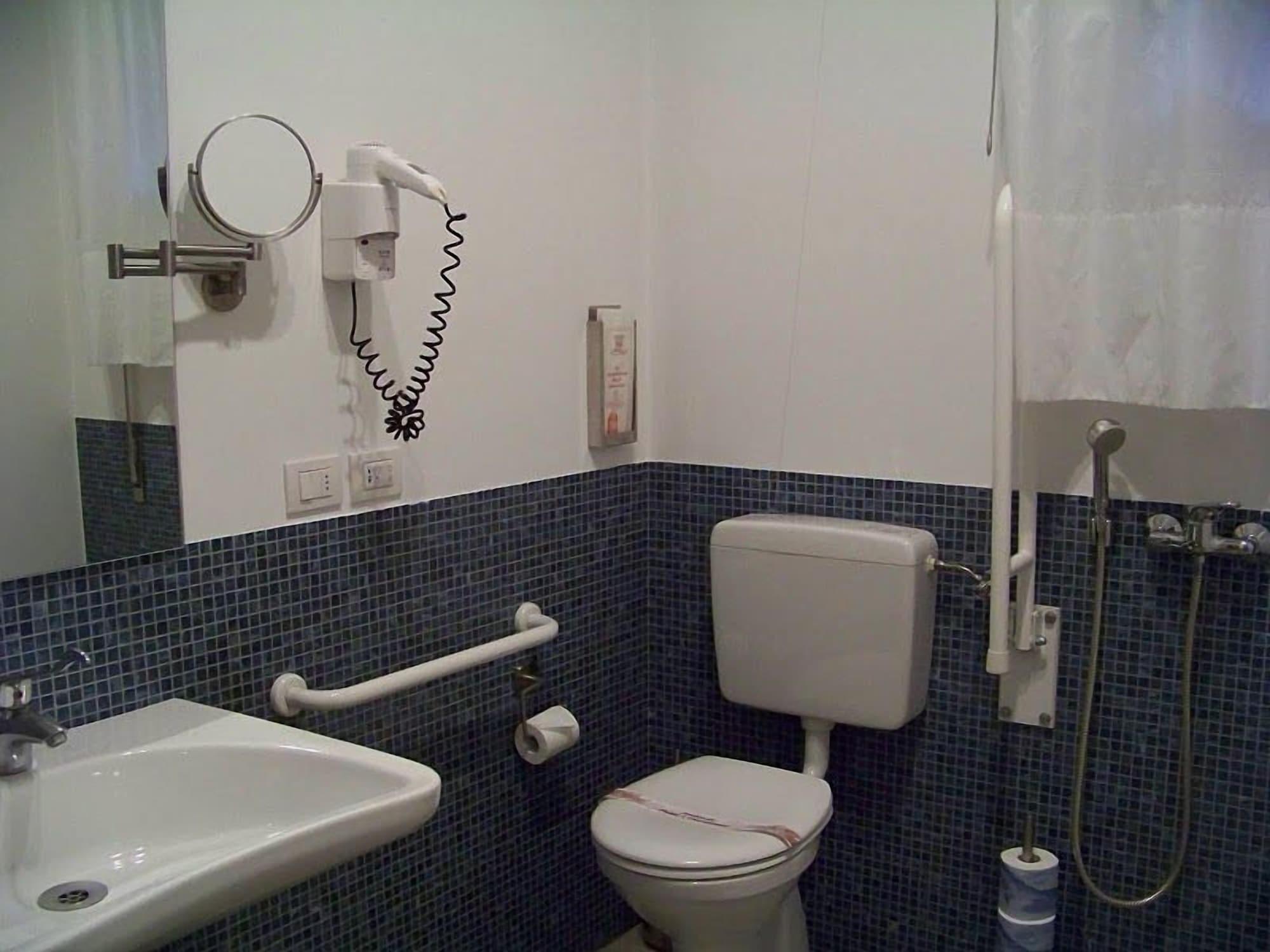 Hotel Angi Fosso  Luaran gambar